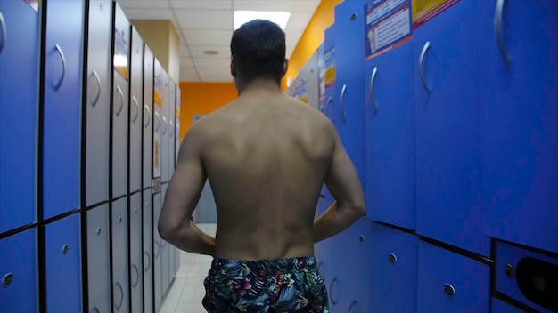 Naked Teacher Found With Drugs in Florida Primary School
